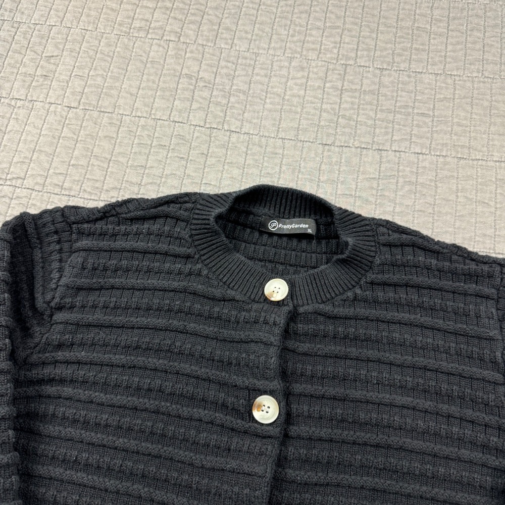 PrettyGarden Black Ribbed Button Front Cardigan Sweater Women XL Cropped Minimal - Picture 2 of 9